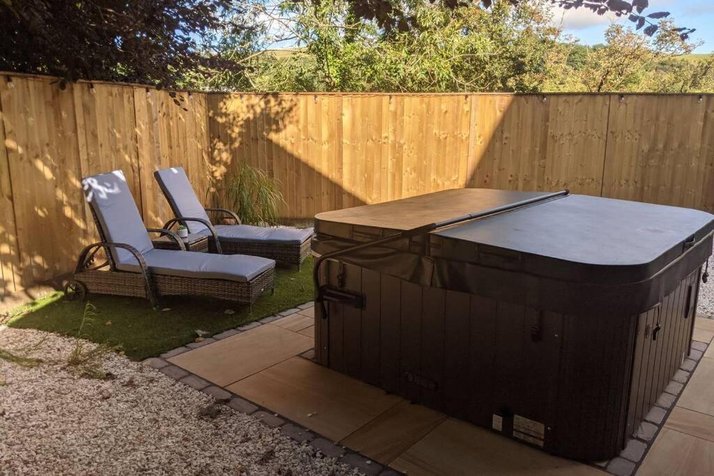 Tarff Church Sunday School. With Hot Tub And Sauna Twynholm Extérieur photo